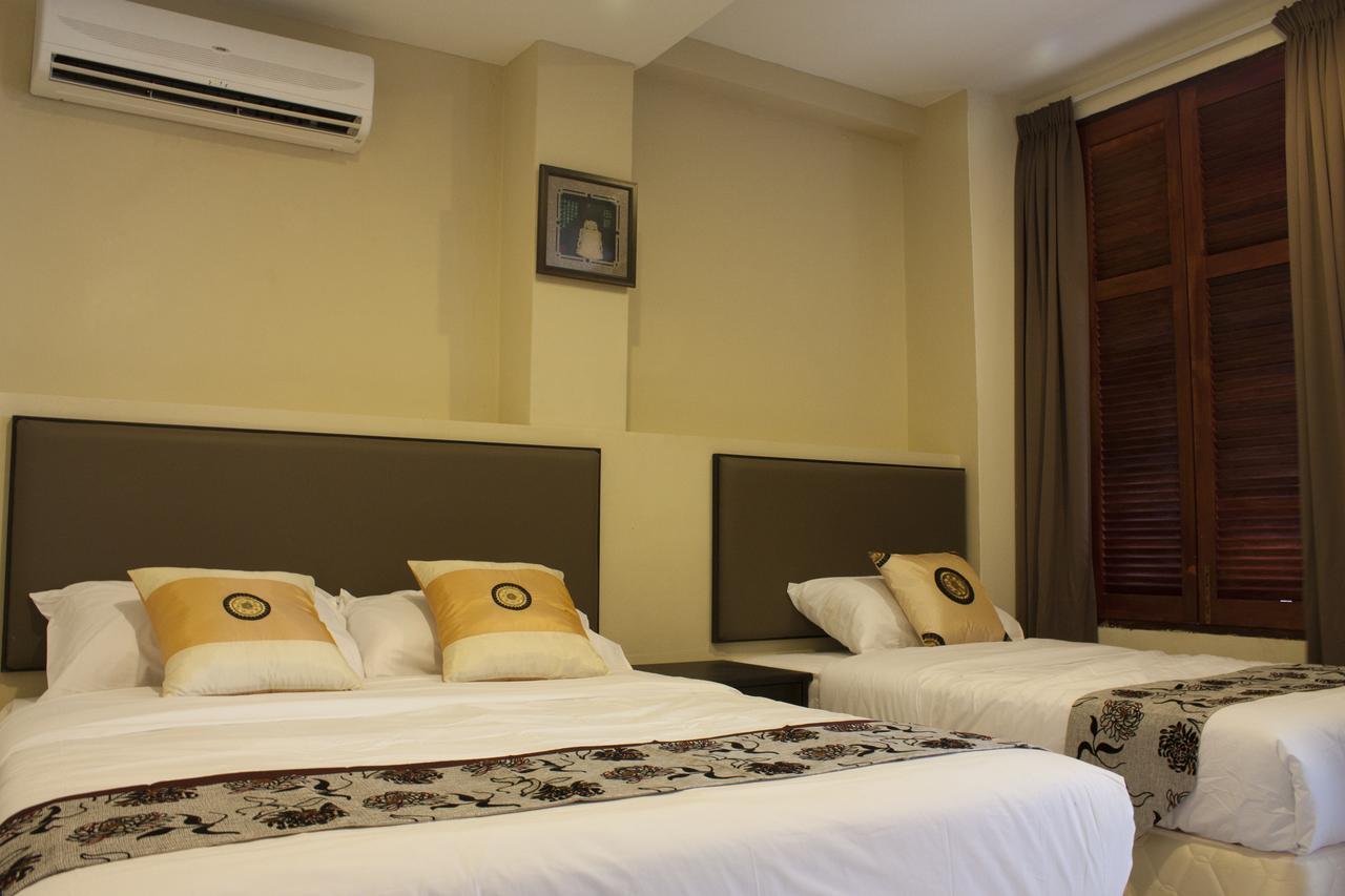 Deluxe Family Room