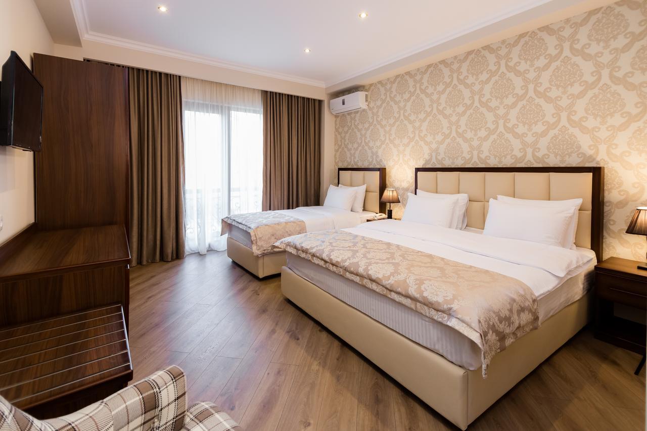 Triple Room with Balcony