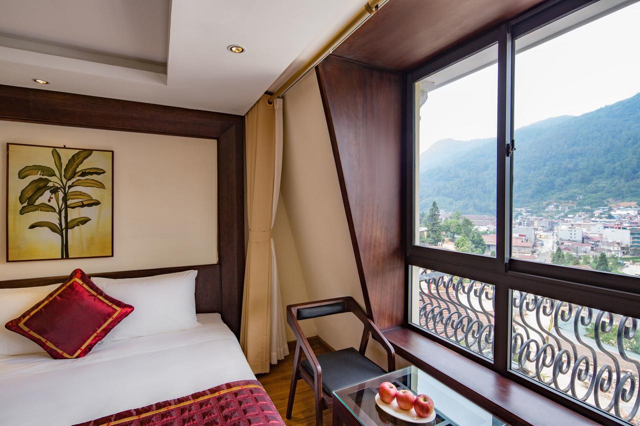 Twin Room with Mountain View
