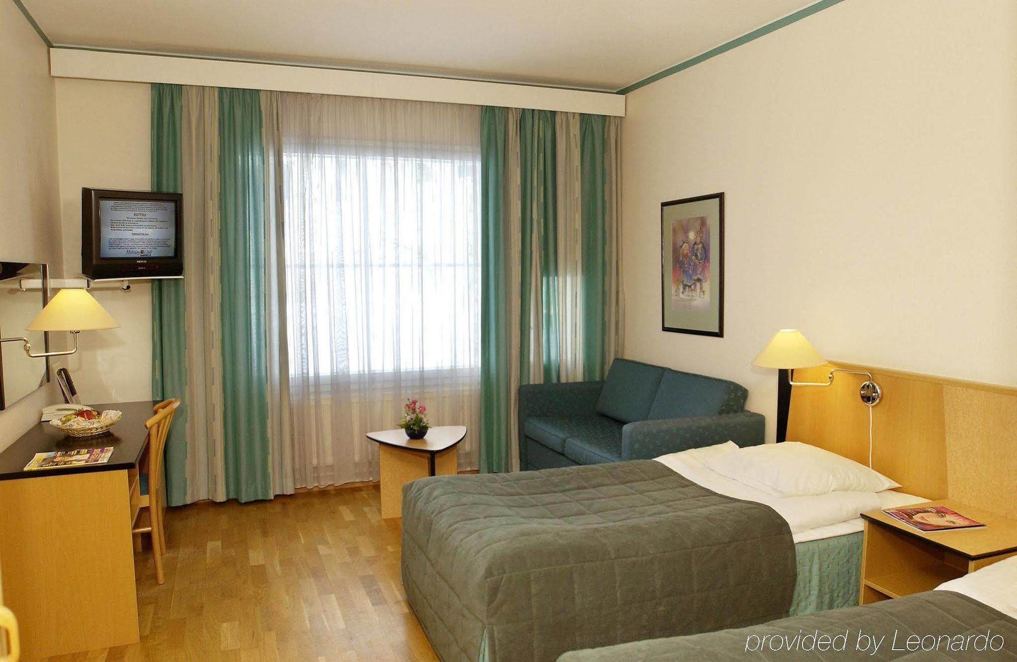 Economy Family Room