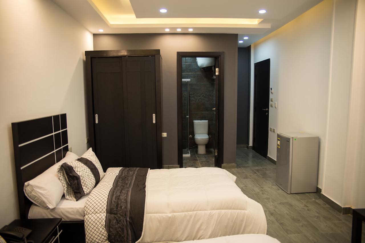 Superior Single Room with Pyramids View