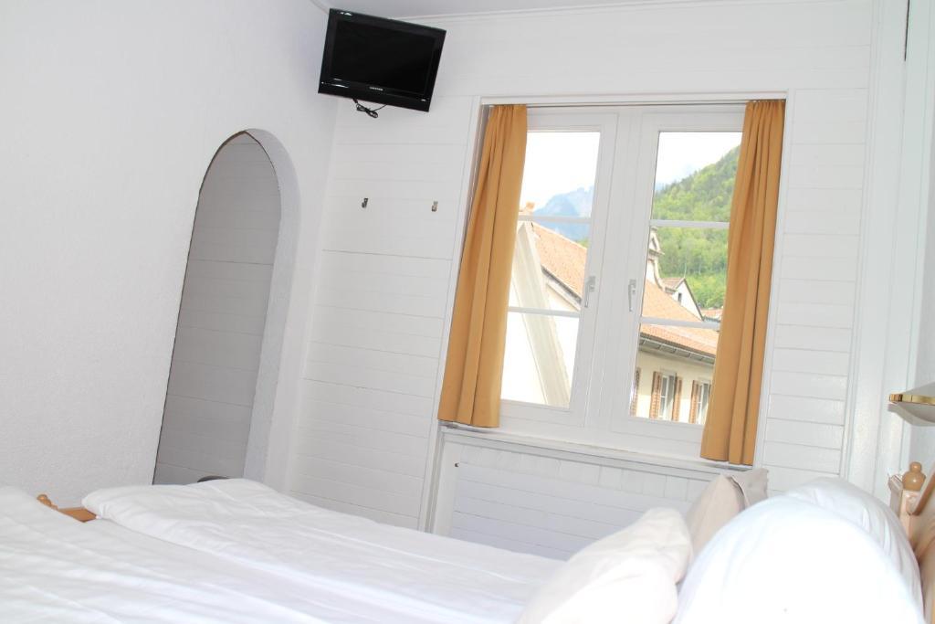 Classic Twin Room
