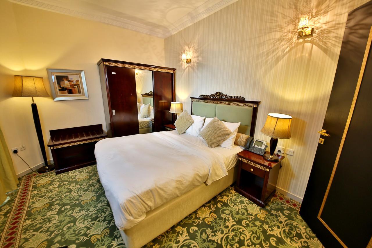 Deluxe One-Bedroom Apartment - Double Bed