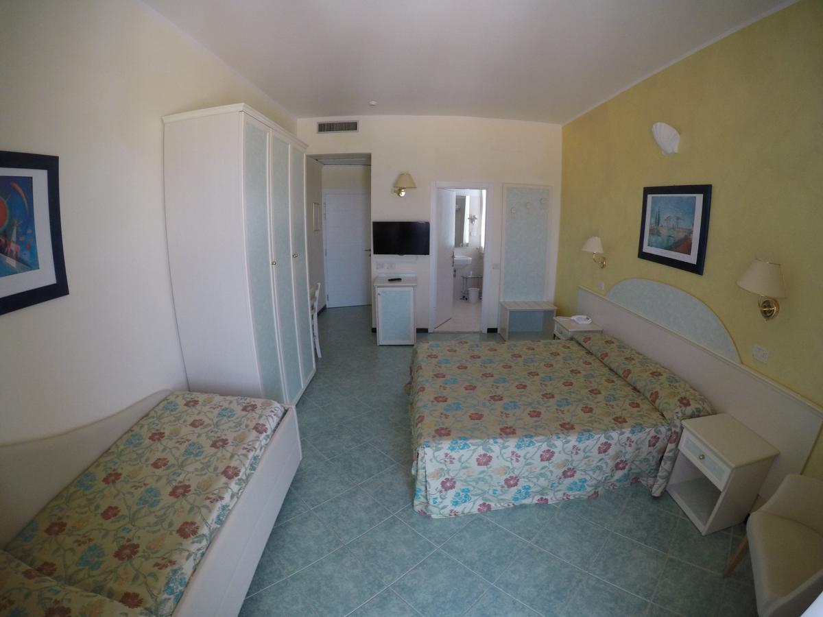 Triple Room with Balcony