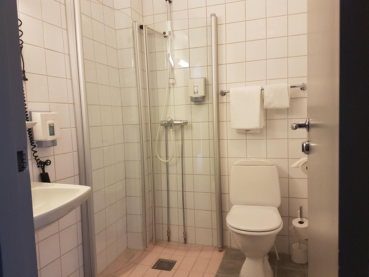 Standard Single Room with Shower