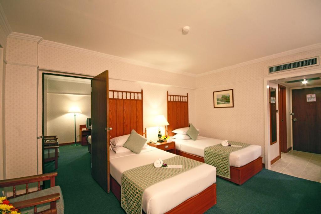 Premium Quadruple Room