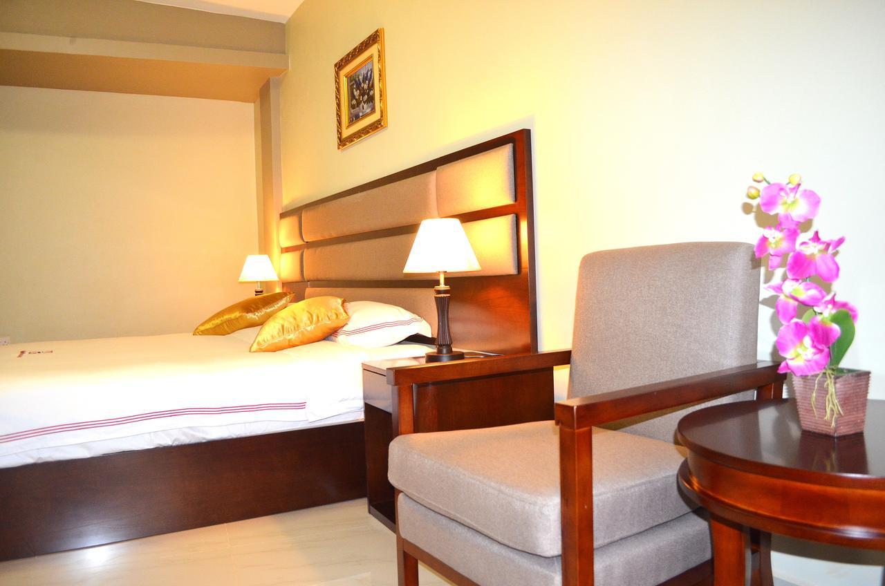 Deluxe Single Room