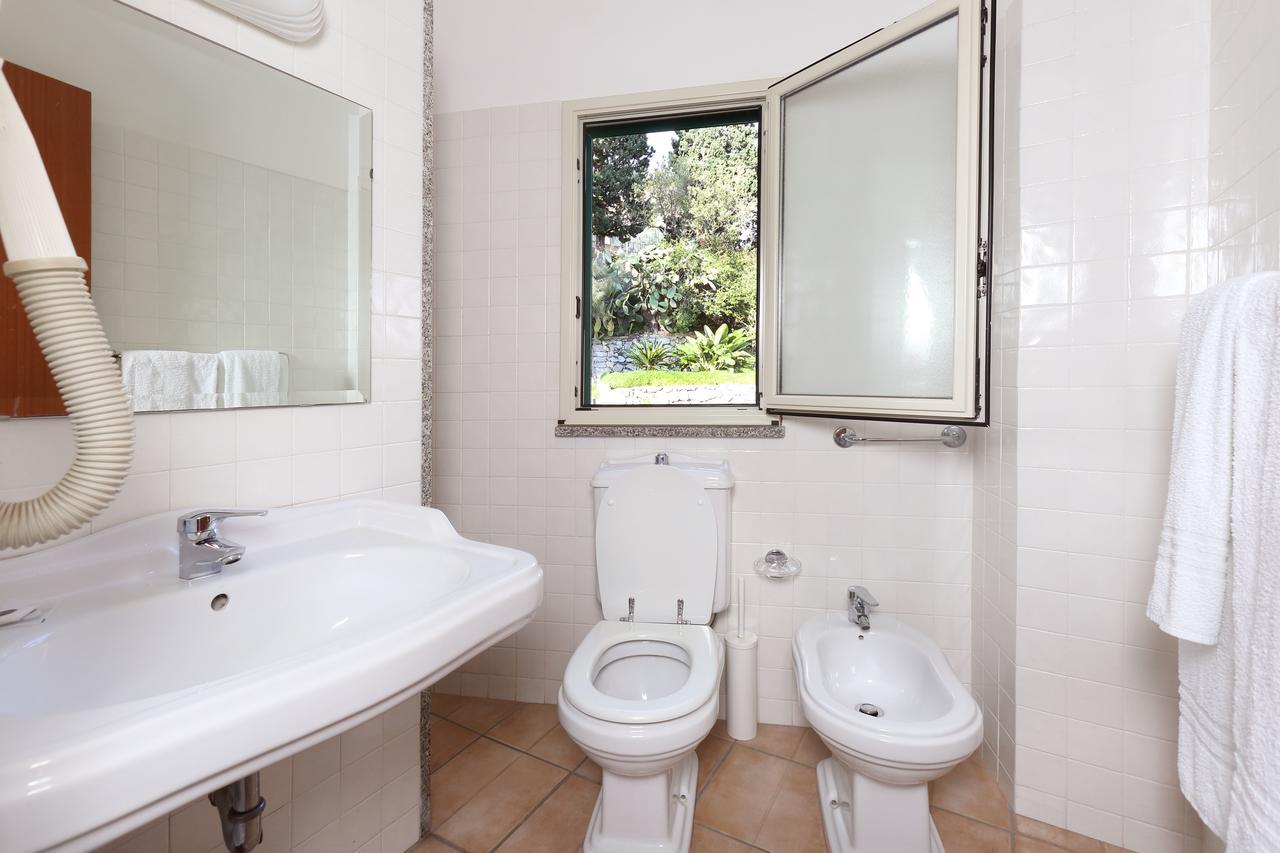 Economy Double or Twin Room