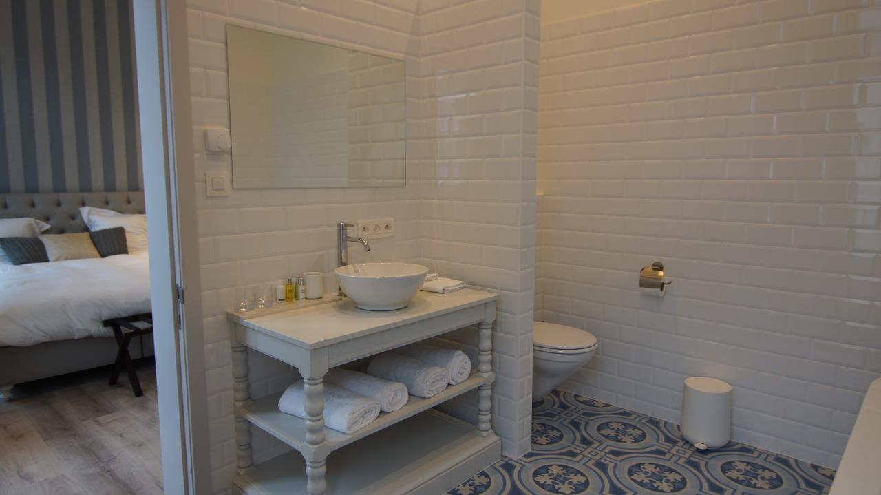 King Room with Bath