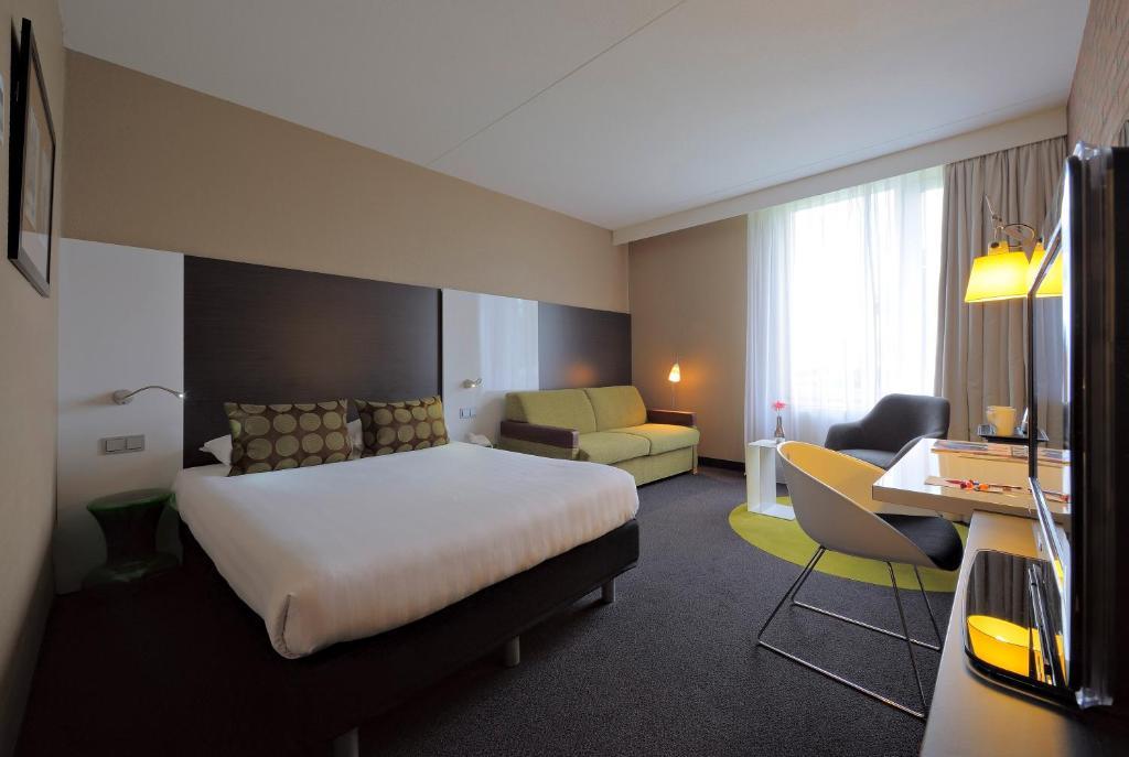 Privilege Double Room with Sofa