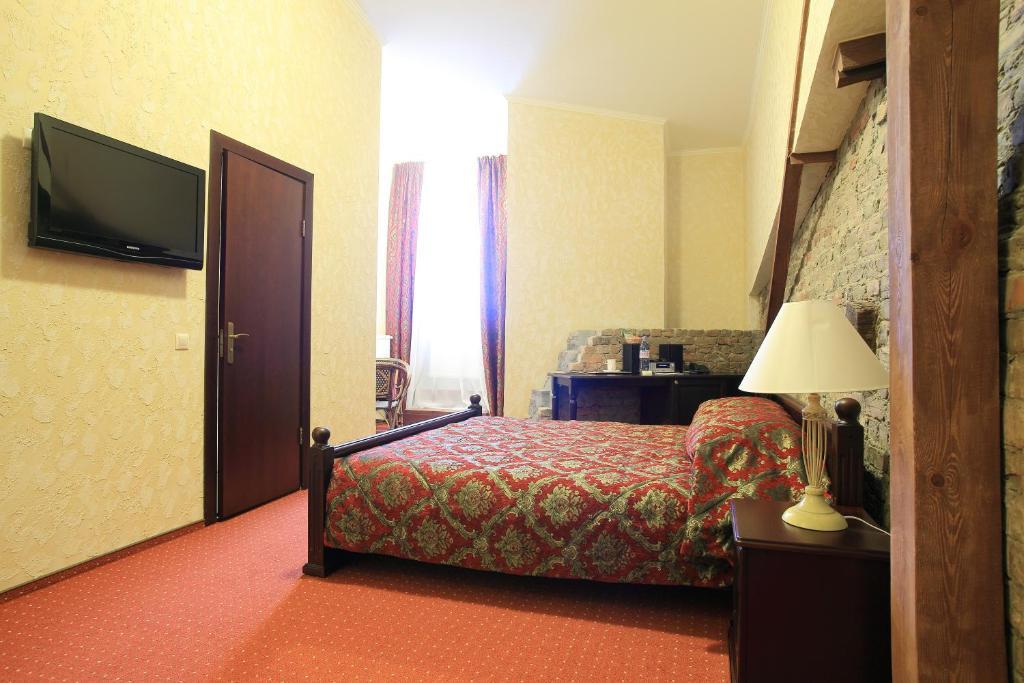 Junior Suite with Spa Bath