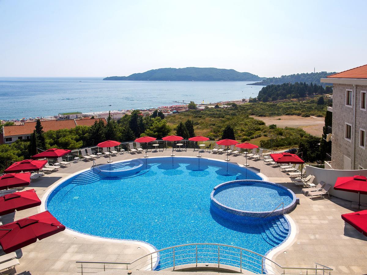 Deluxe Suite with Sea View