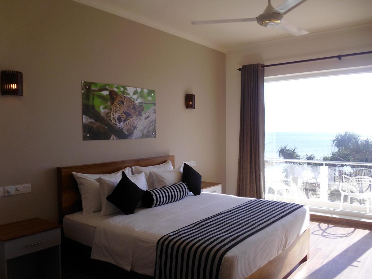 Superior Deluxe Room with Direct Sea View