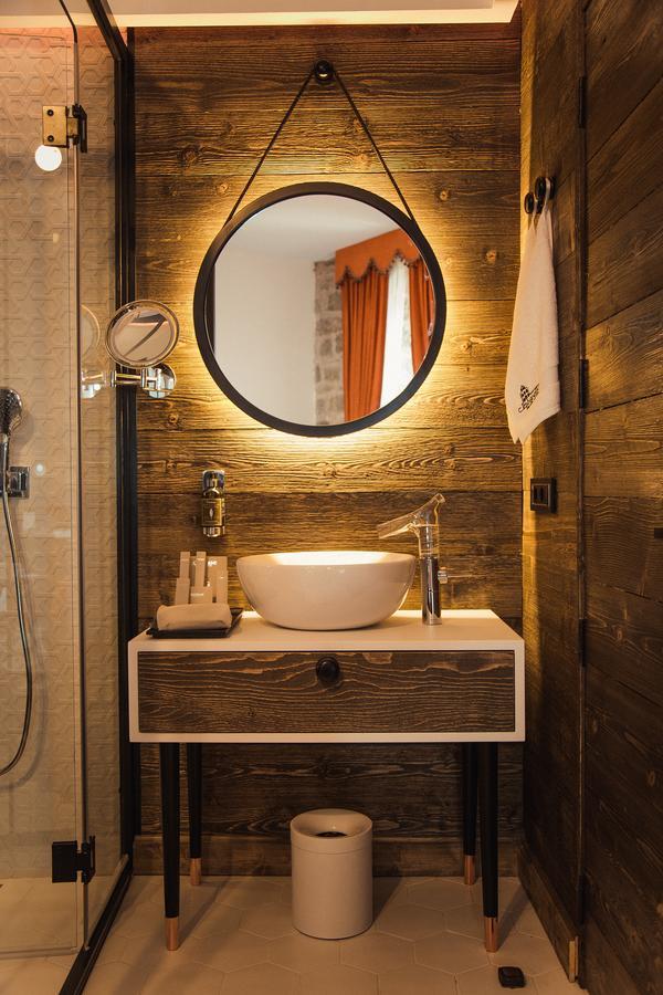 Deluxe queen Room with jacuzzi