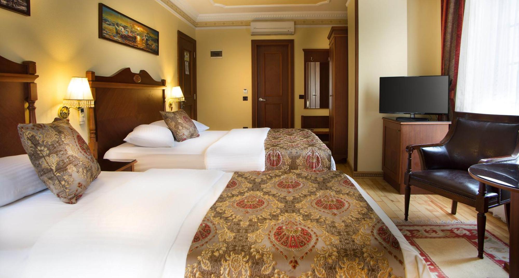 Triple Room