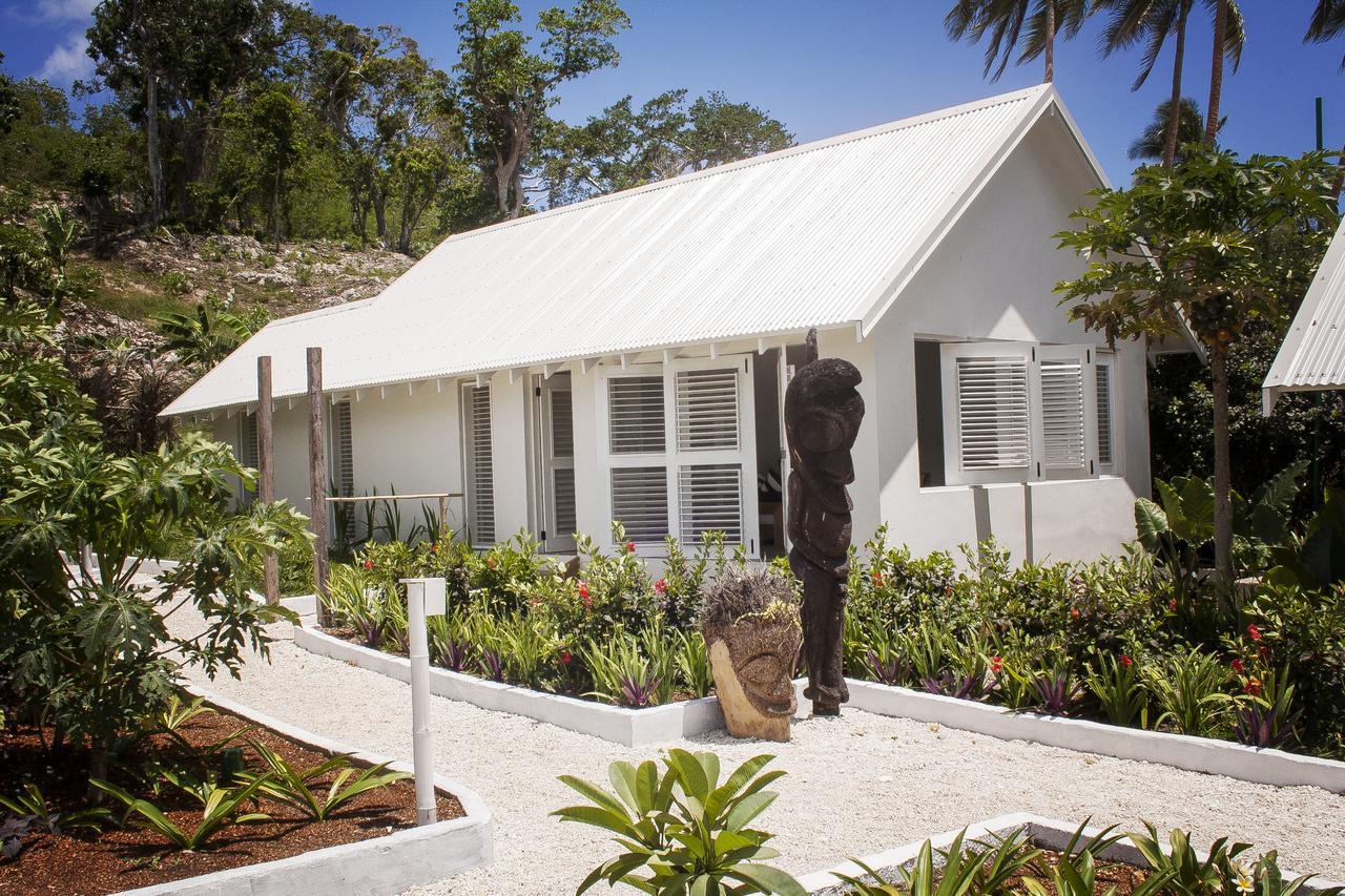 Villa with Garden View