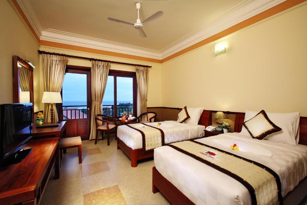Deluxe Double or Twin Room with Garden View