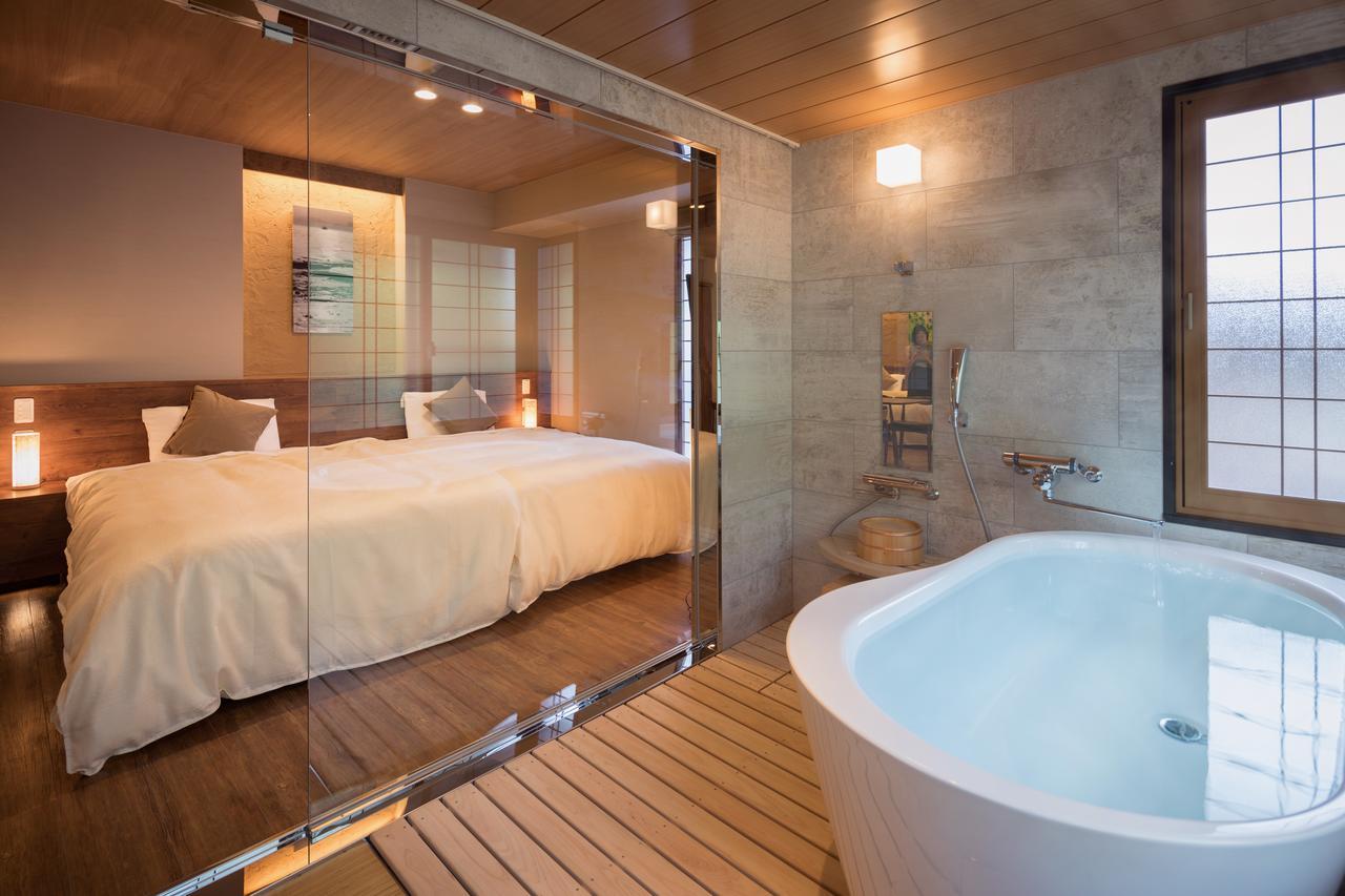 Suite with Mountain View