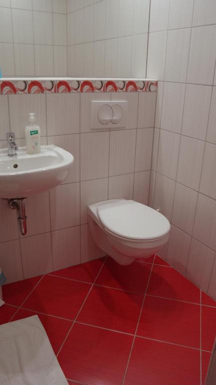 Basic Triple Room