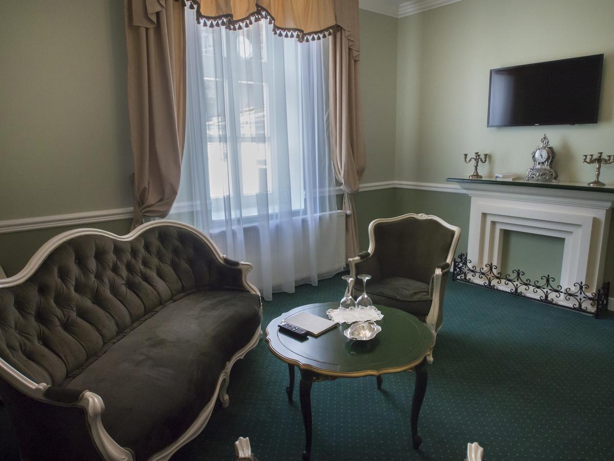 Superior Suite