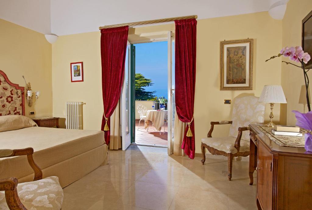 Superior Double Room with Sea View