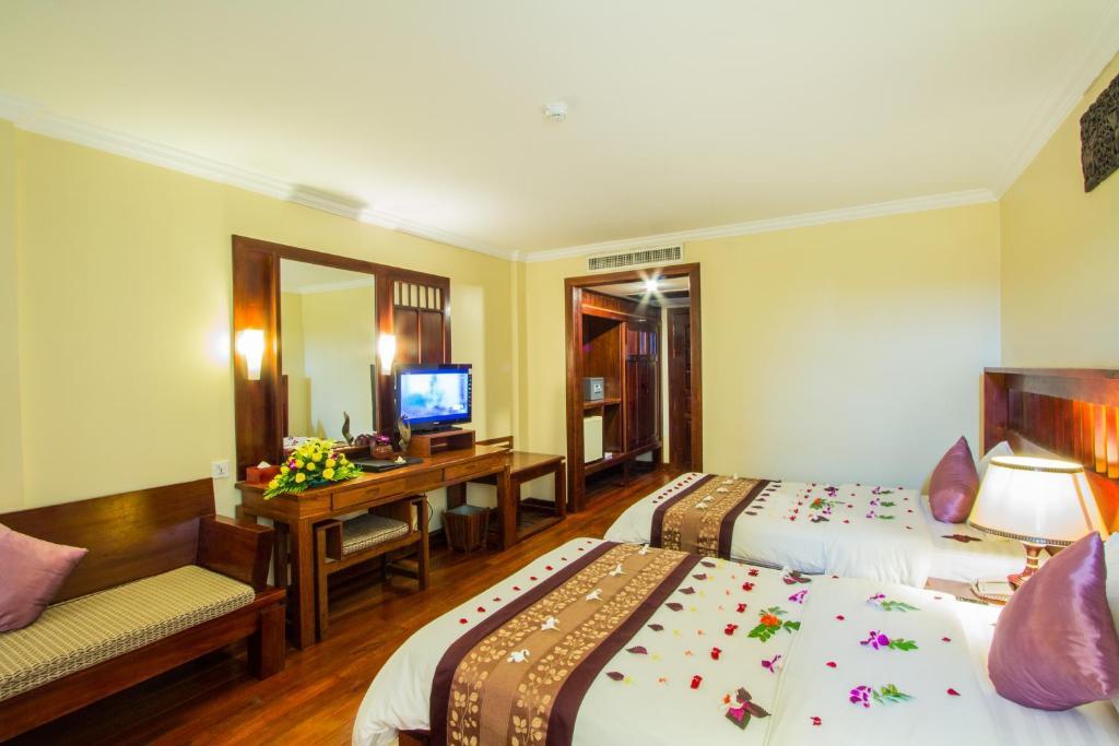 Superior Triple Room