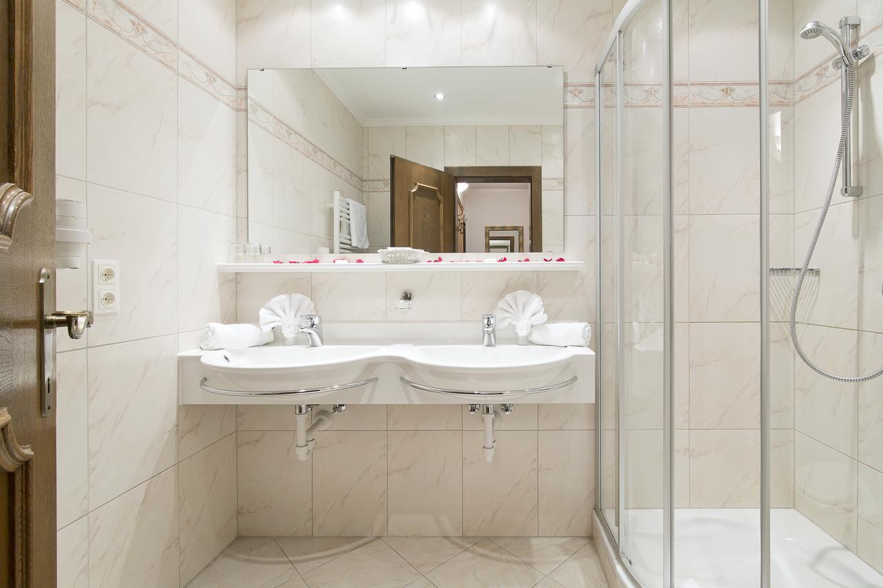 Basic Triple Room