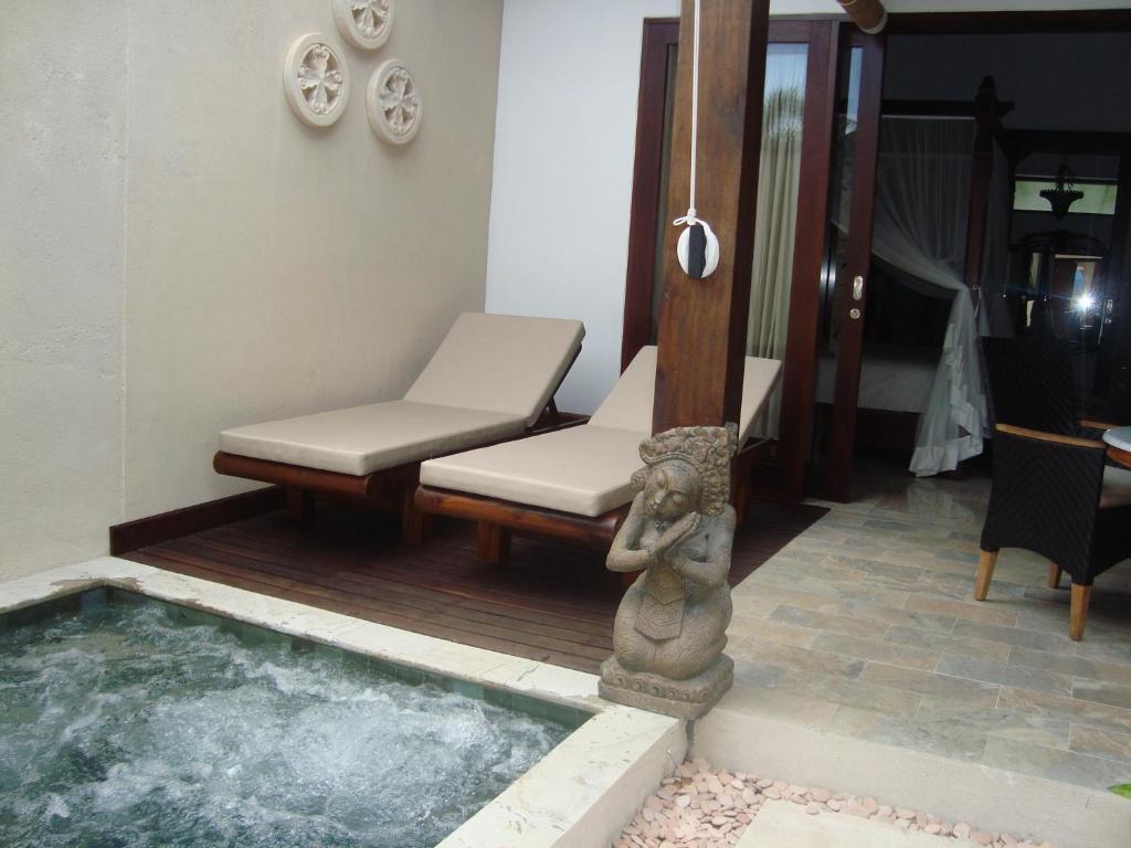 Jacuzzi Villa with Plunge Pool