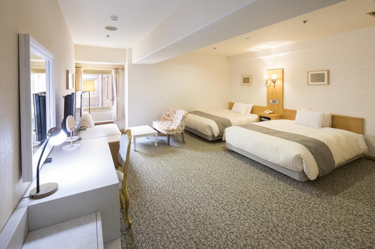 Deluxe Twin Room B - Non-Smoking