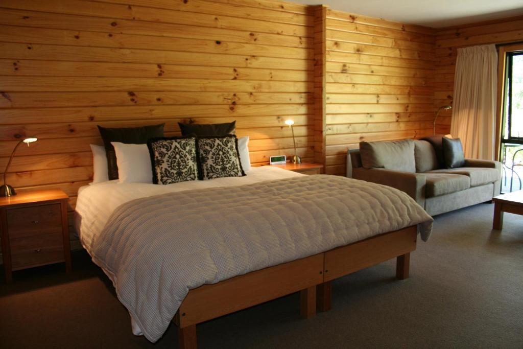 Coach House Suite