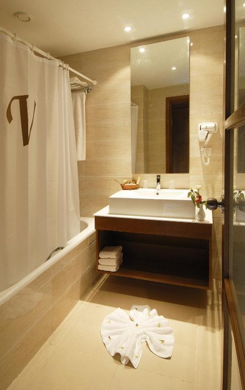 Junior Suite with Sea View (2 Adults)