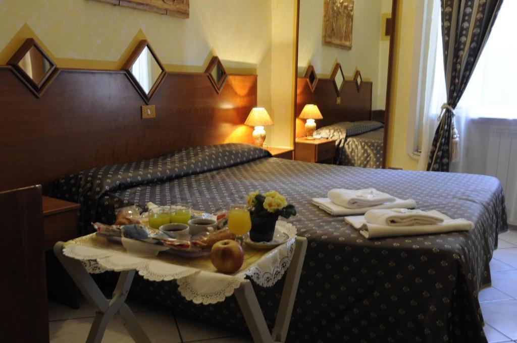 Single Room with Private Bathroom