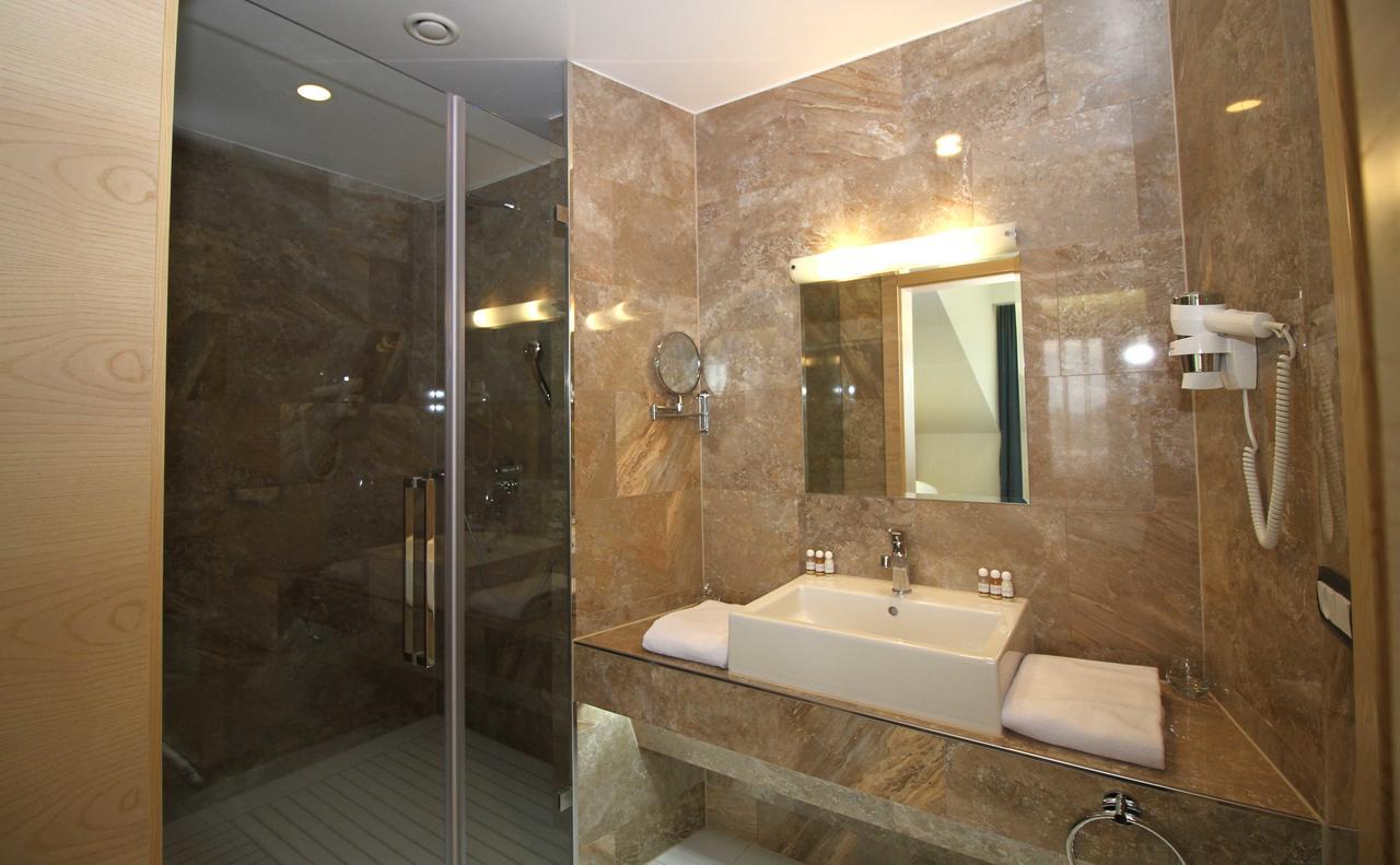 Junior Suite with Balcony