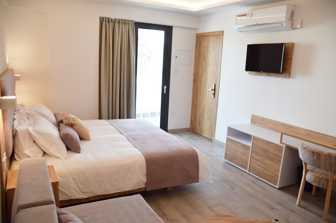 Executive Triple Room