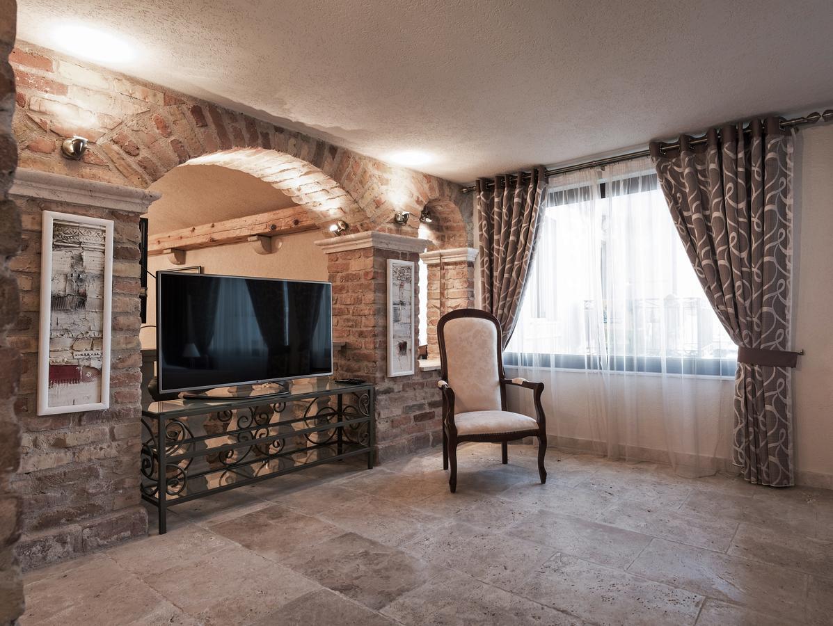Duplex Suite