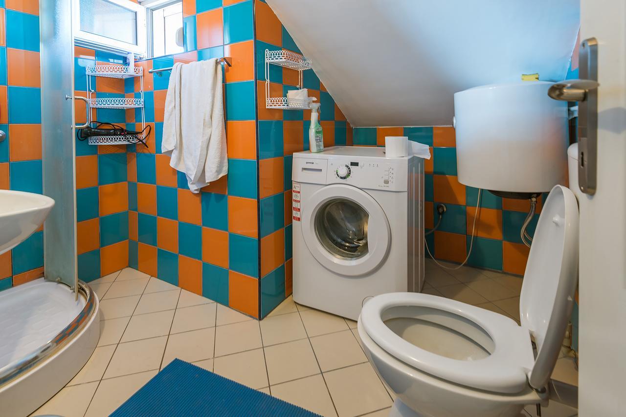 Double or Twin Room with Shared Bathroom