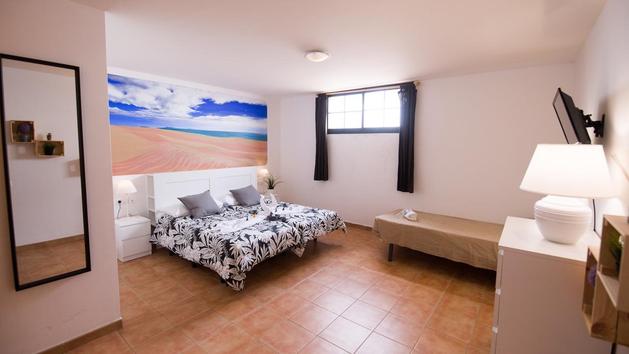 Extra Large Room with Shared Bathroom