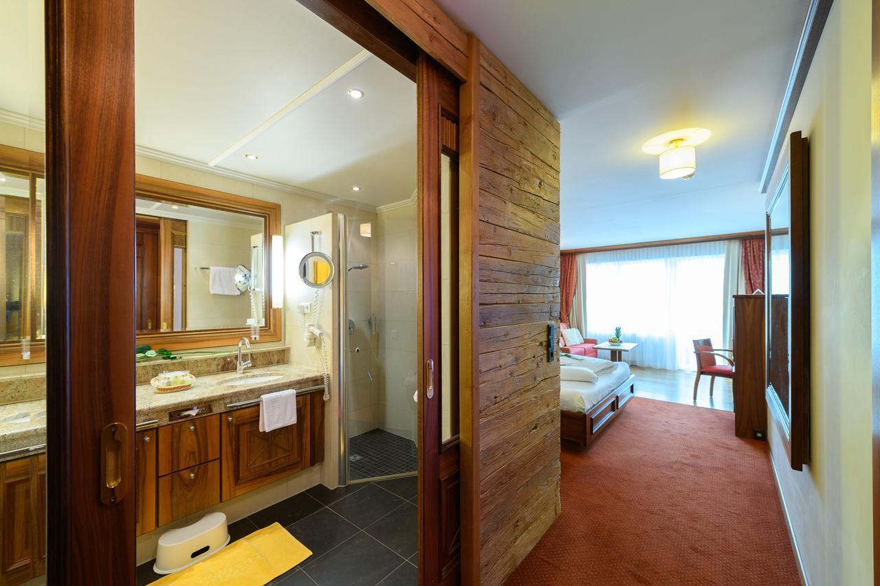 Royal Double Room with Balcony