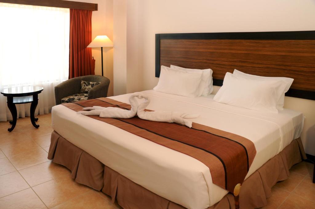 Deluxe Double or Twin Room