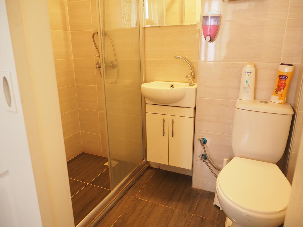 Double Room (1 - 2 Adults)