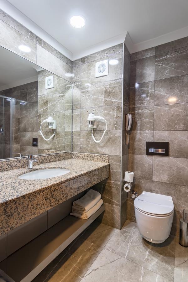 Suite with City View