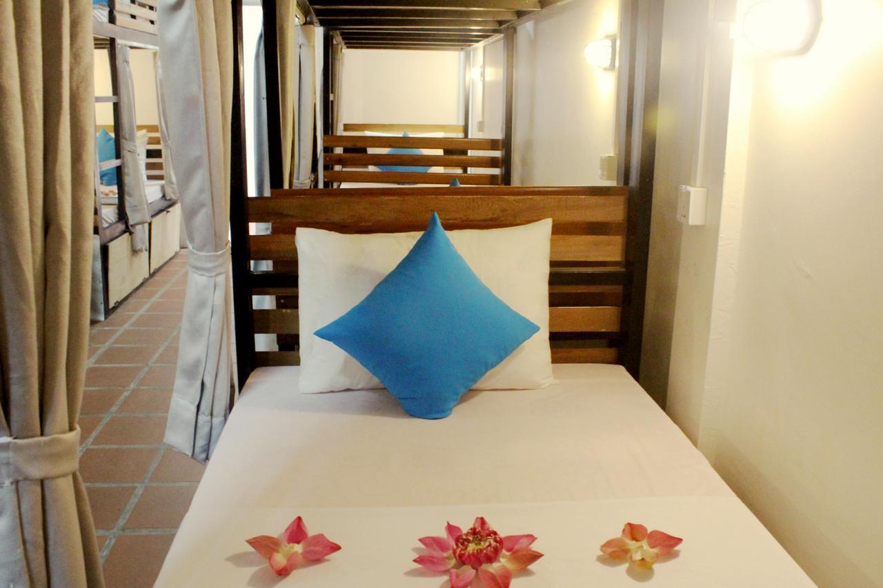 2 Beds in 12 Bed Mixed Dormitory