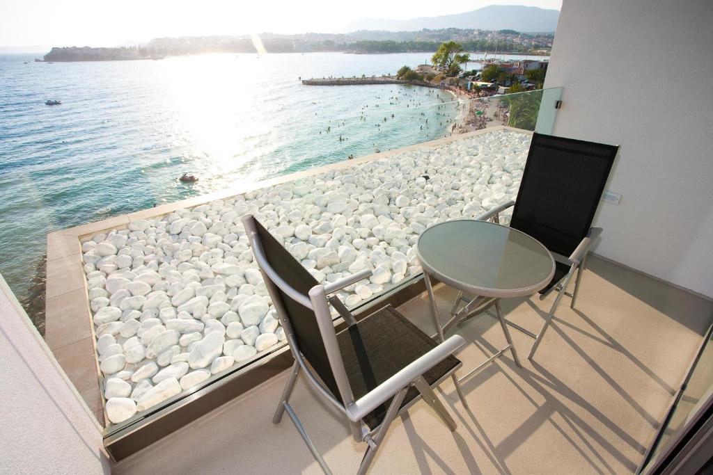 Superior Double or Twin Room with Sea View and Balcony