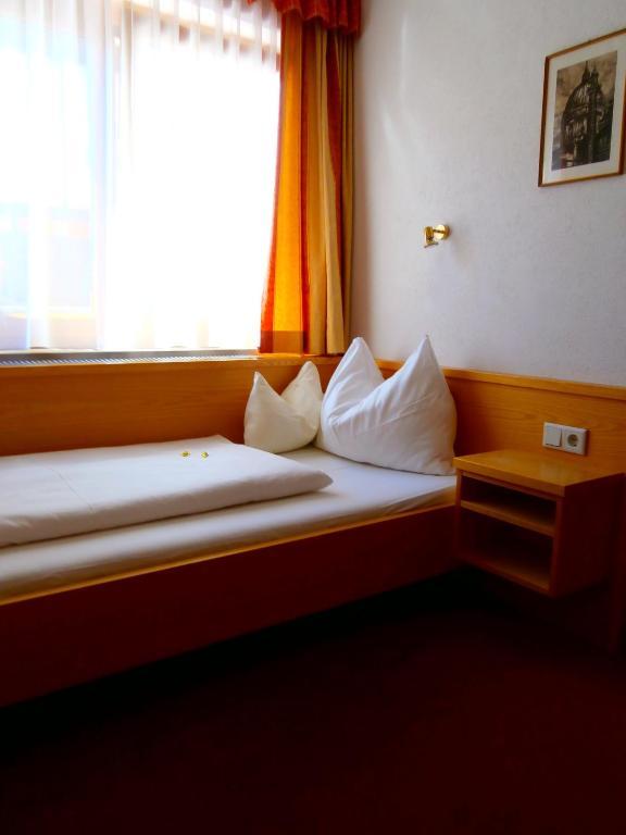 Small Single Room