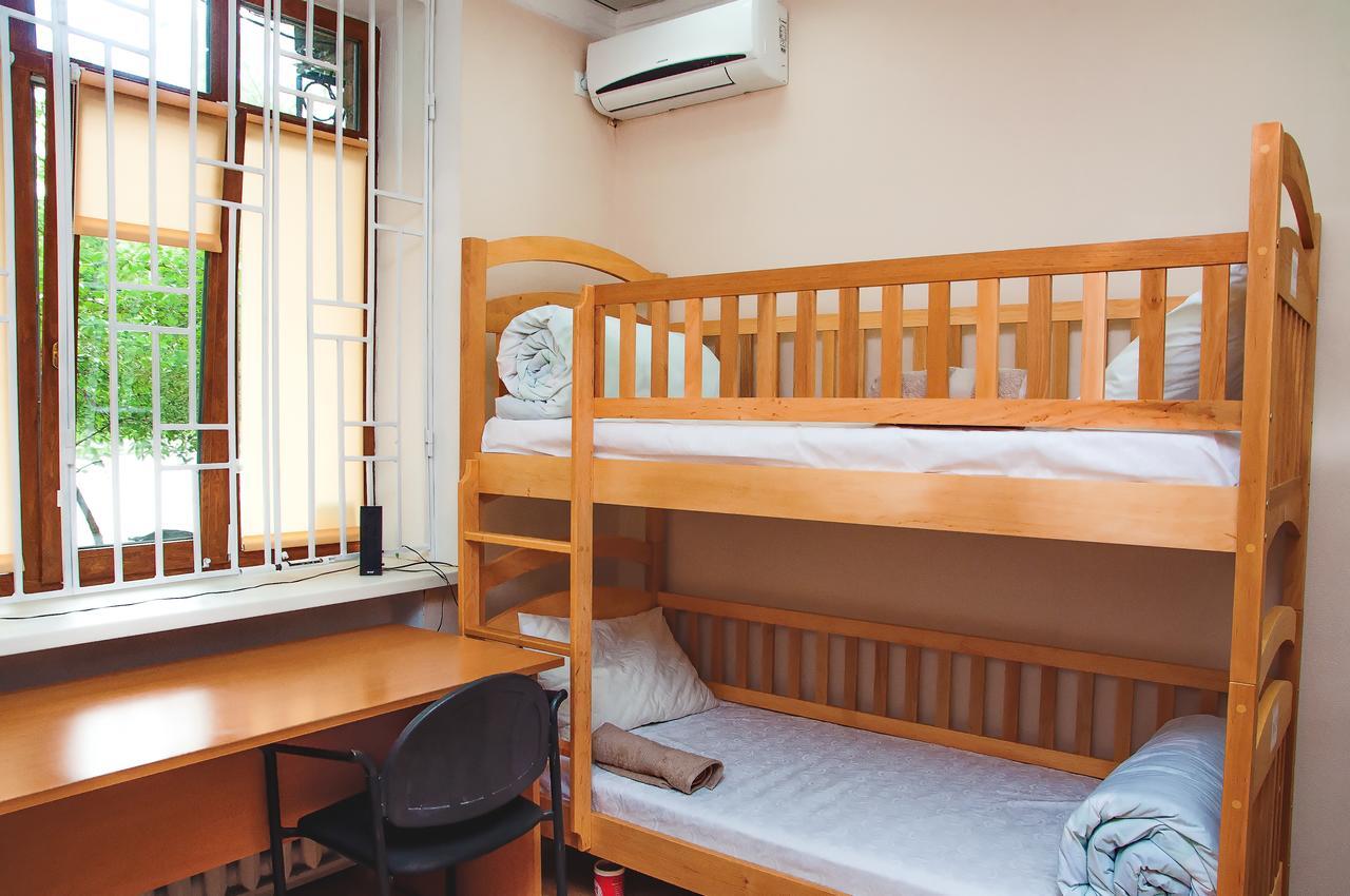 Bed in 6-Bed Mixed Dormitory Room