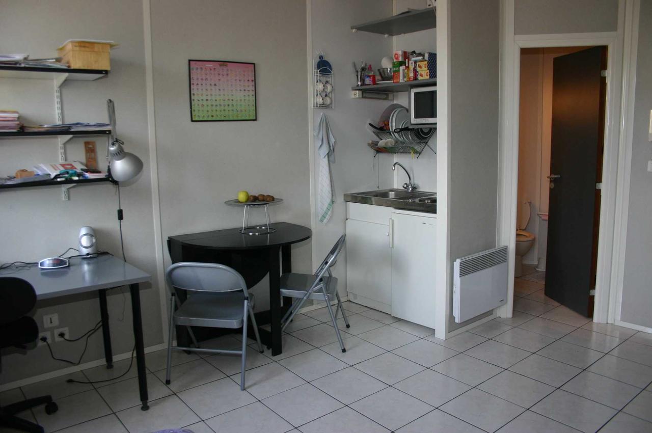 Studio Apartment