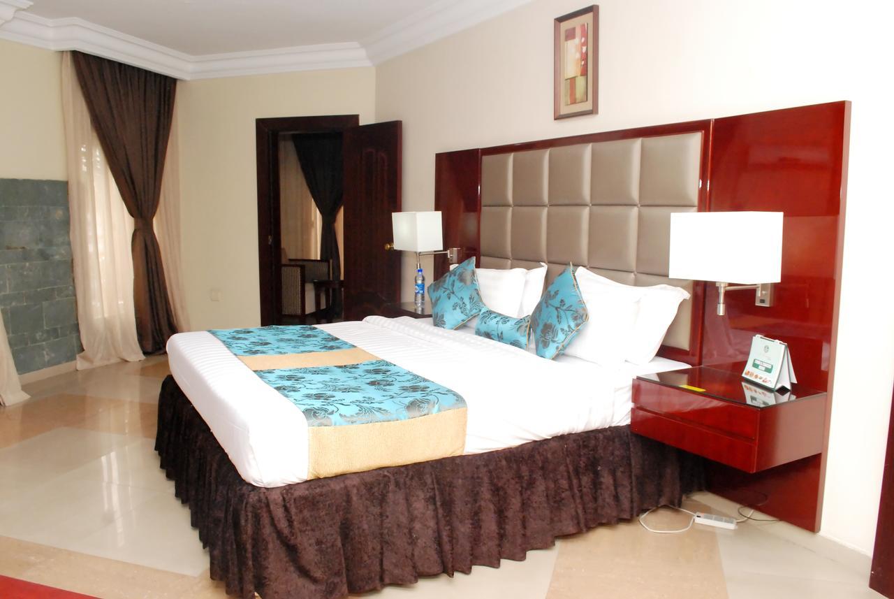 Junior Suite(Breakfast For One)