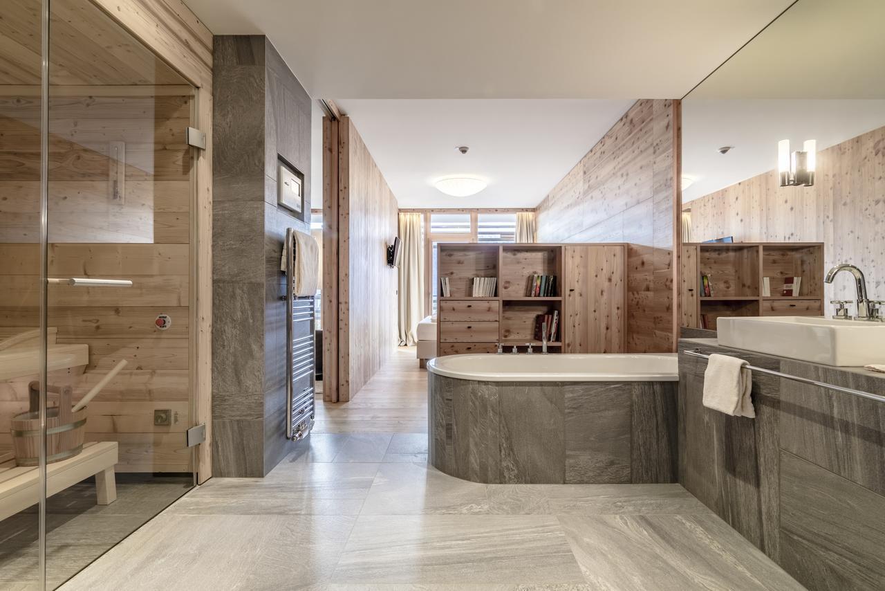 Luxury Suite with Balcony and Sauna