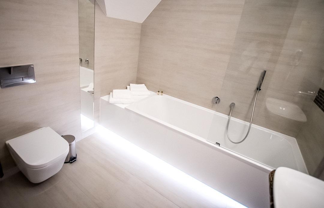 Large Double or Twin Room