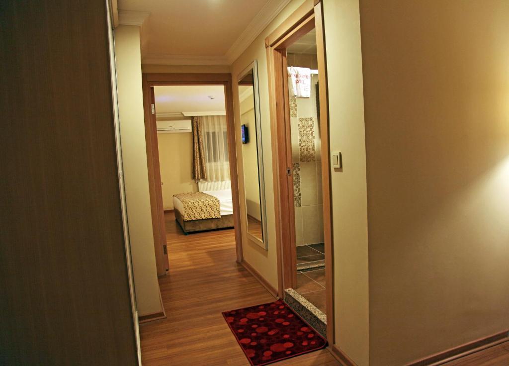 Presidential Suite
